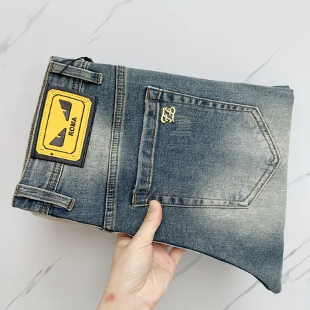 フェンディ ジーンズ