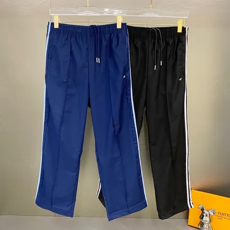 アディダス カジュアルパンツ