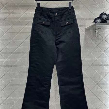 ロジェ・デュブイ ジーンズ