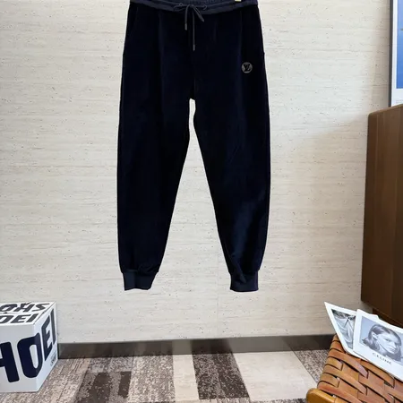 ルイヴィトン トレーニングパンツ