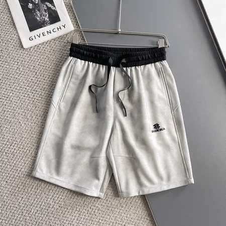 バレンシアガ ショートパンツ