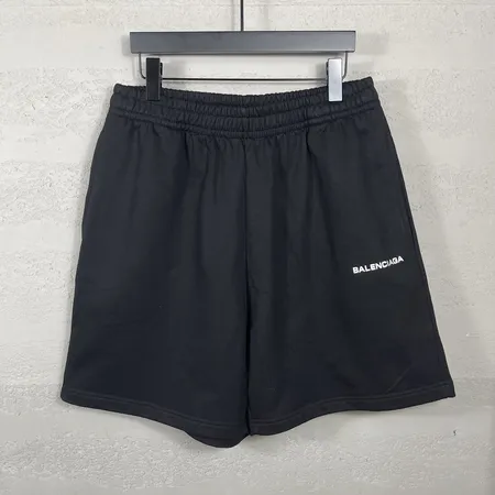 バレンシアガ ショートパンツ