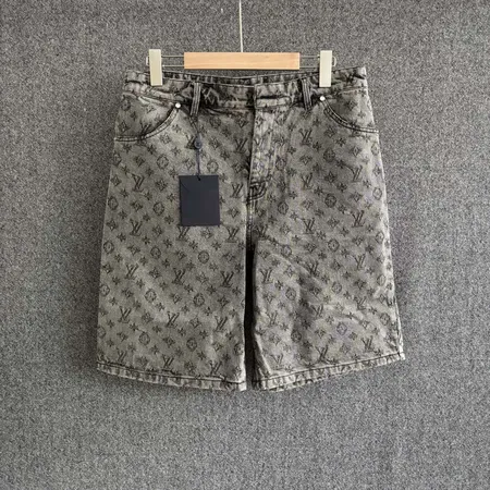 ルイヴィトン ショートパンツ