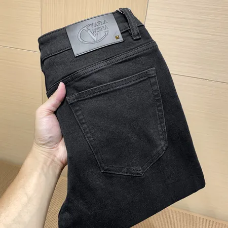 ヴァレンティノ ジーンズ