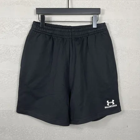 バレンシアガ ショートパンツ