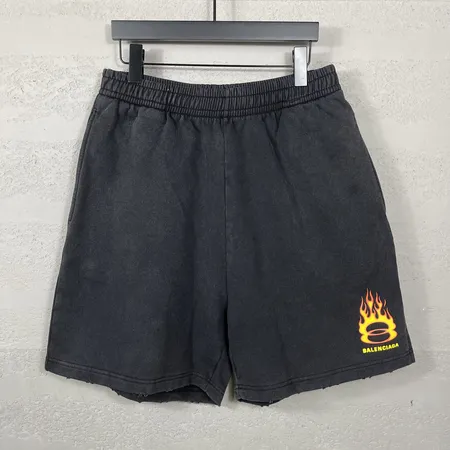 バレンシアガ ショートパンツ