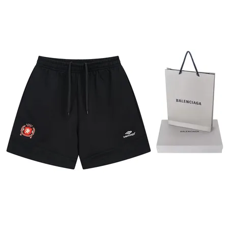 バレンシアガ ショートパンツ