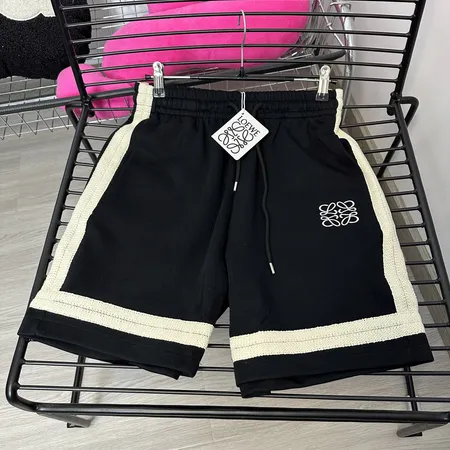 ロエベ ショートパンツ