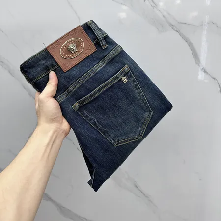 ヴェルサーチ ジーンズ