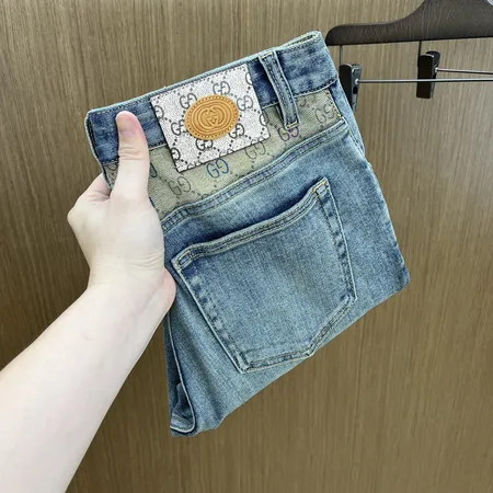 グッチ ジーンズ