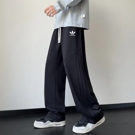 アディダス カジュアルパンツ
