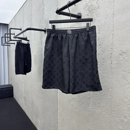 ルイヴィトン ショートパンツ