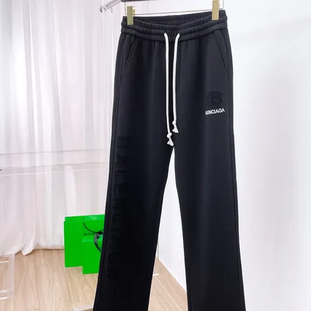 バレンシアガ カジュアルパンツ