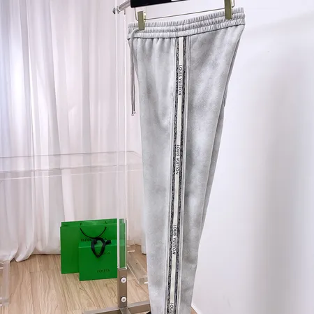 ルイヴィトン カジュアルパンツ