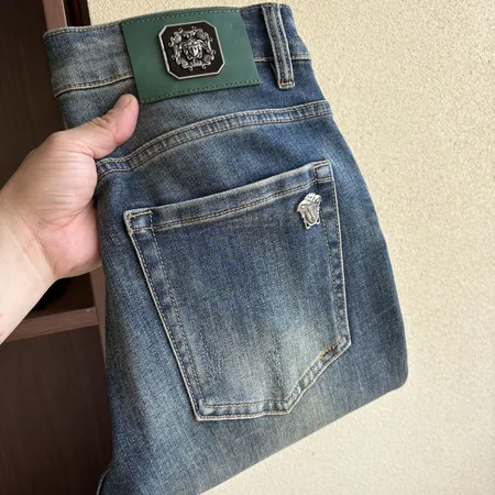 ヴェルサーチ ジーンズ