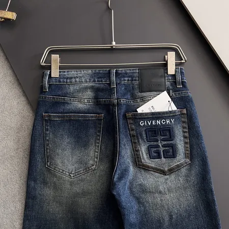 ジバンシィ ジーンズ