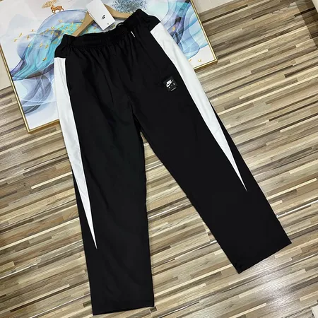 ナイキ カジュアルパンツ