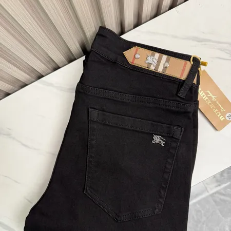 バーバリー ス ジーンズ