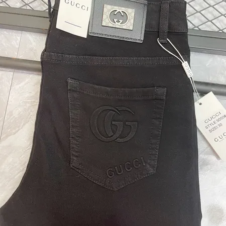 グッチ ジーンズ