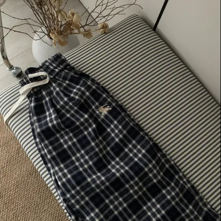 バーバリー ス カジュアルパンツ