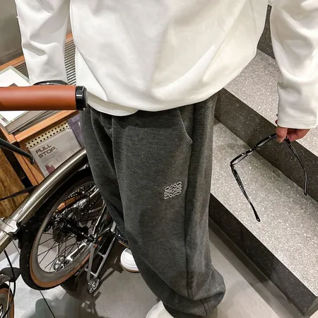 ロエベ カジュアルパンツ