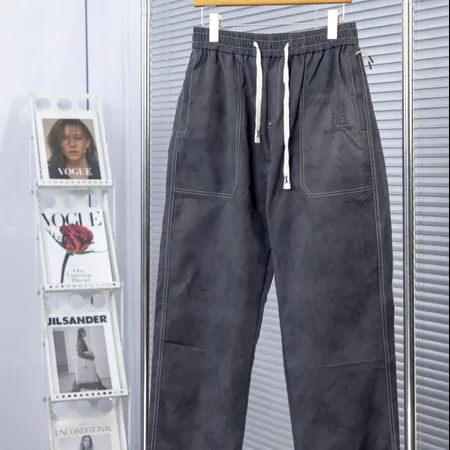 バレンシアガ カジュアルパンツ