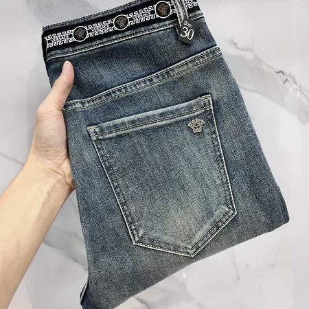 ヴェルサーチ ジーンズ