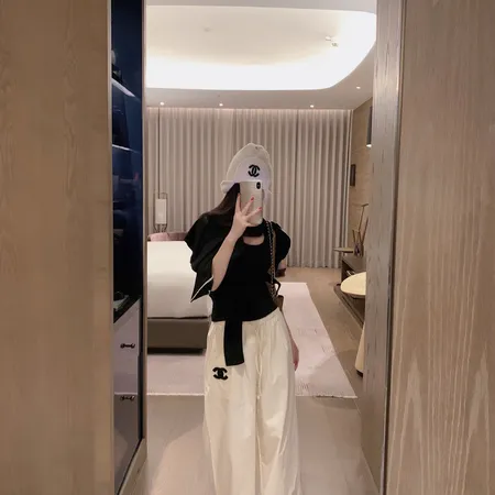 ロジェ・デュブイ ジーンズ