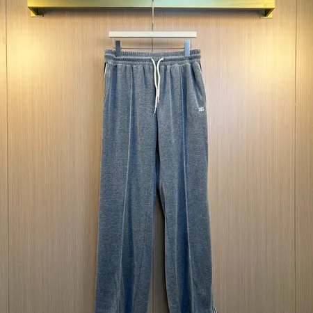 セリーヌ カジュアルパンツ