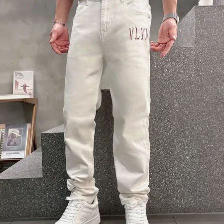 ヴァレンティノ ジーンズ