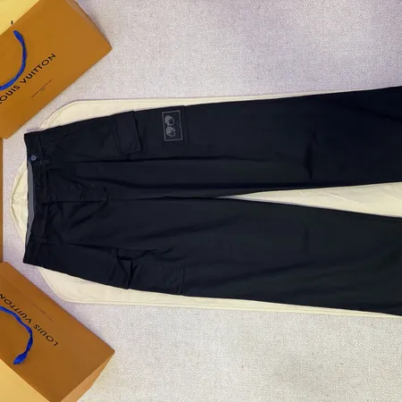 ルイヴィトン カジュアルパンツ