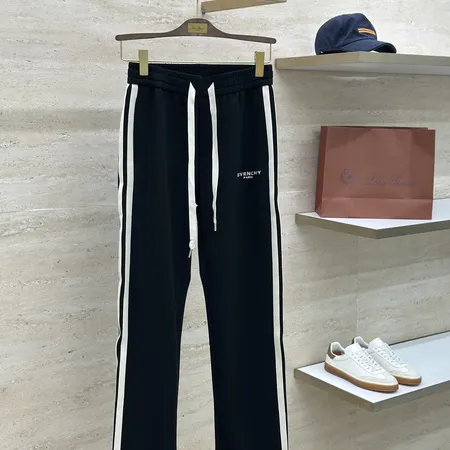 ジバンシィ カジュアルパンツ