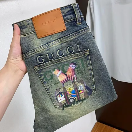 グッチ ジーンズ