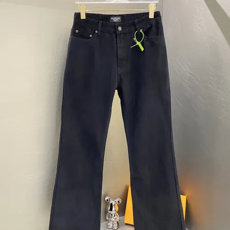 バレンシアガ ジーンズ