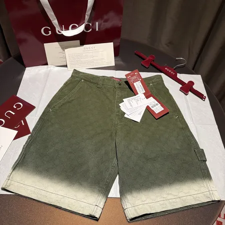 グッチ ショートパンツ