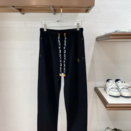 ルイヴィトン カジュアルパンツ