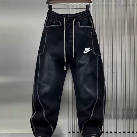 ナイキ ジーンズ