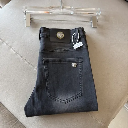 ヴェルサーチ ジーンズ