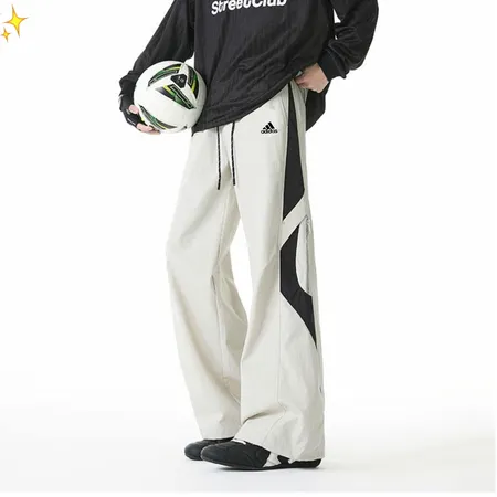 アディダス カジュアルパンツ