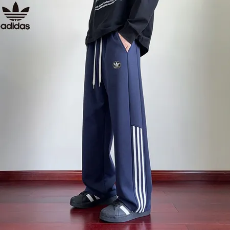 アディダス カジュアルパンツ