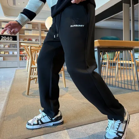 バーバリー ス カジュアルパンツ