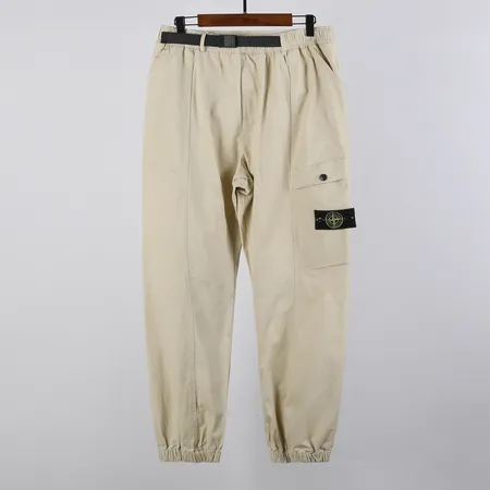 フェラガモ カジュアルパンツ