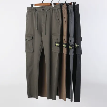 フェラガモ カジュアルパンツ