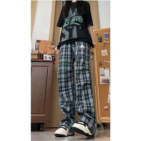 アディダス カジュアルパンツ