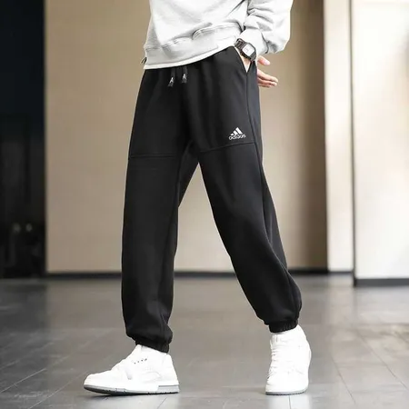 アディダス カジュアルパンツ