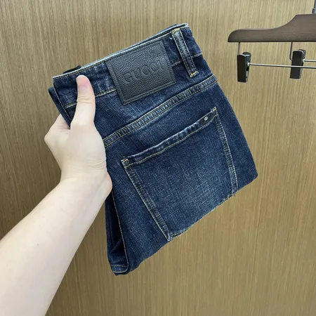 グッチ ジーンズ