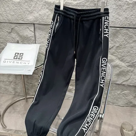 バレンシアガ カジュアルパンツ