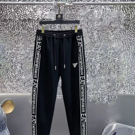 アルマーニ カジュアルパンツ