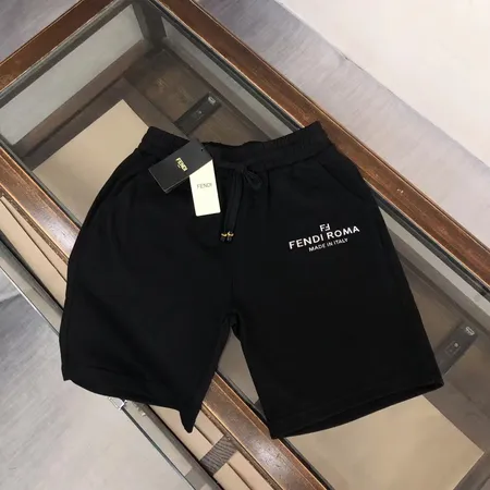フェンディ ショートパンツ