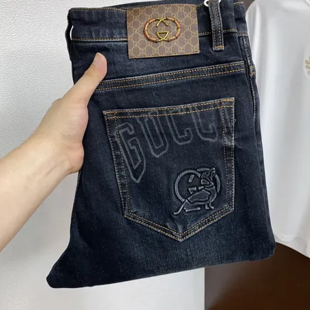 グッチ ジーンズ